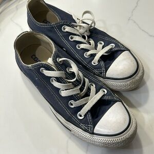 Navy converse
